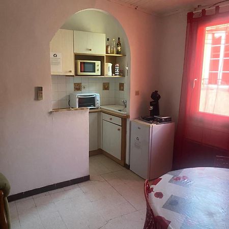 Maison De Ville Proche Mer, En Camargue Sur Le Chemin De Saint Jacques De Compostelle, Clim Reversible Vauvert Ngoại thất bức ảnh