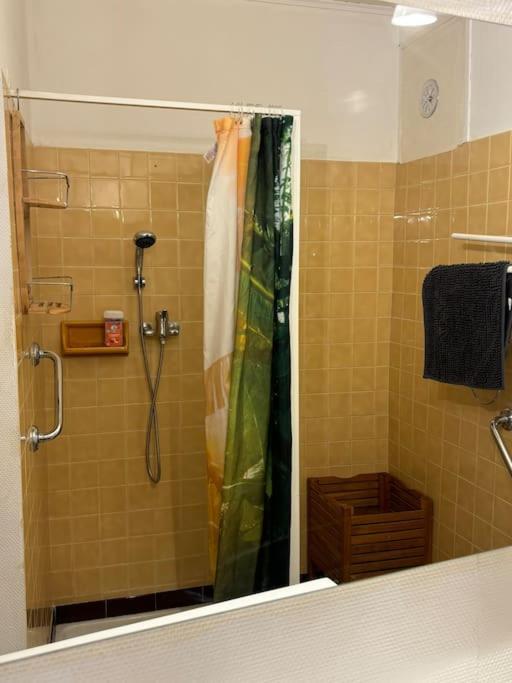 Maison De Ville Proche Mer, En Camargue Sur Le Chemin De Saint Jacques De Compostelle, Clim Reversible Vauvert Ngoại thất bức ảnh