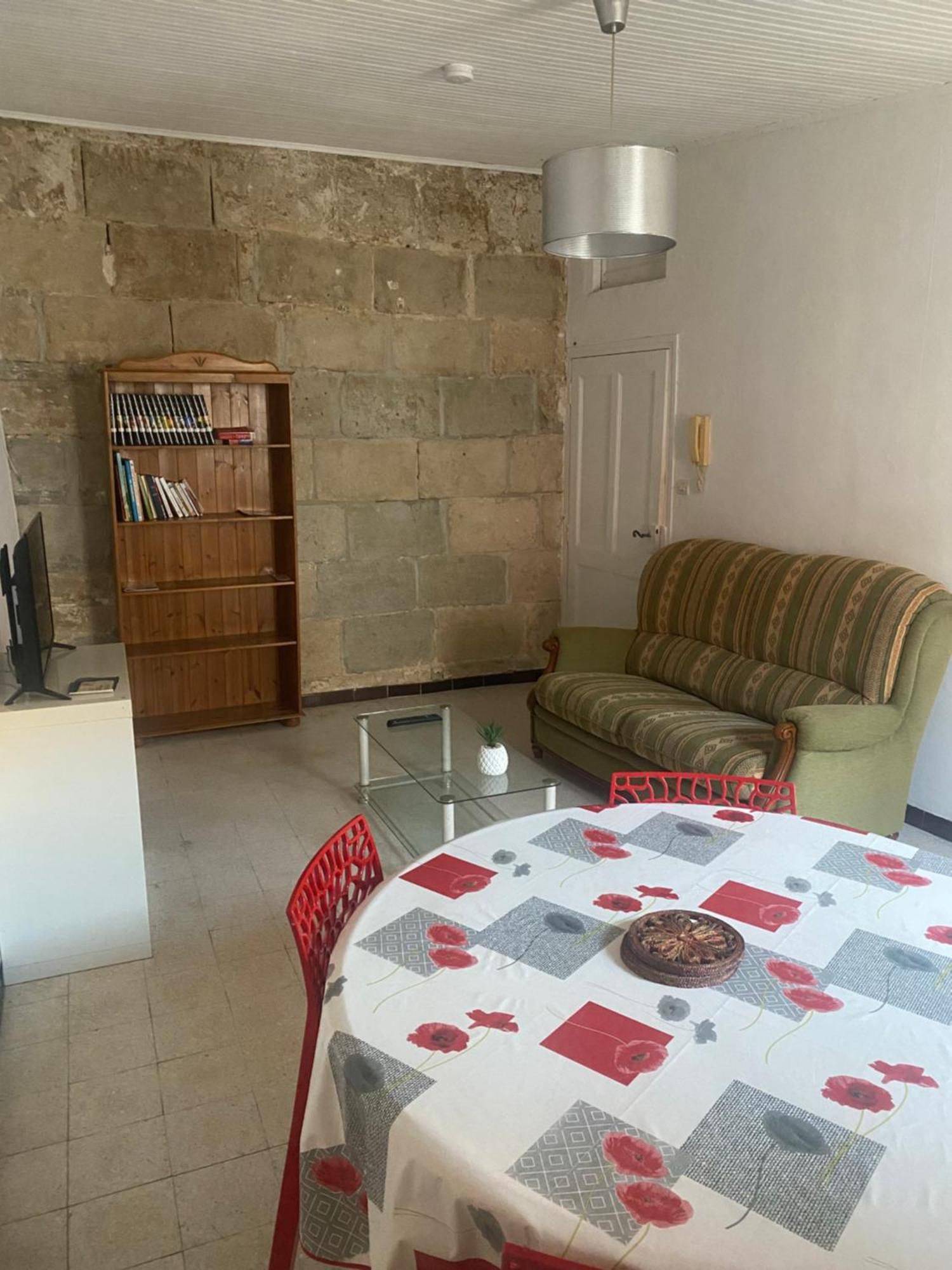 Maison De Ville Proche Mer, En Camargue Sur Le Chemin De Saint Jacques De Compostelle, Clim Reversible Vauvert Ngoại thất bức ảnh